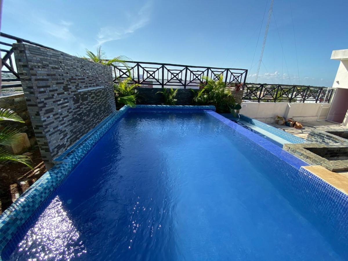 Suites La Roca By R&T Cancún Extérieur photo