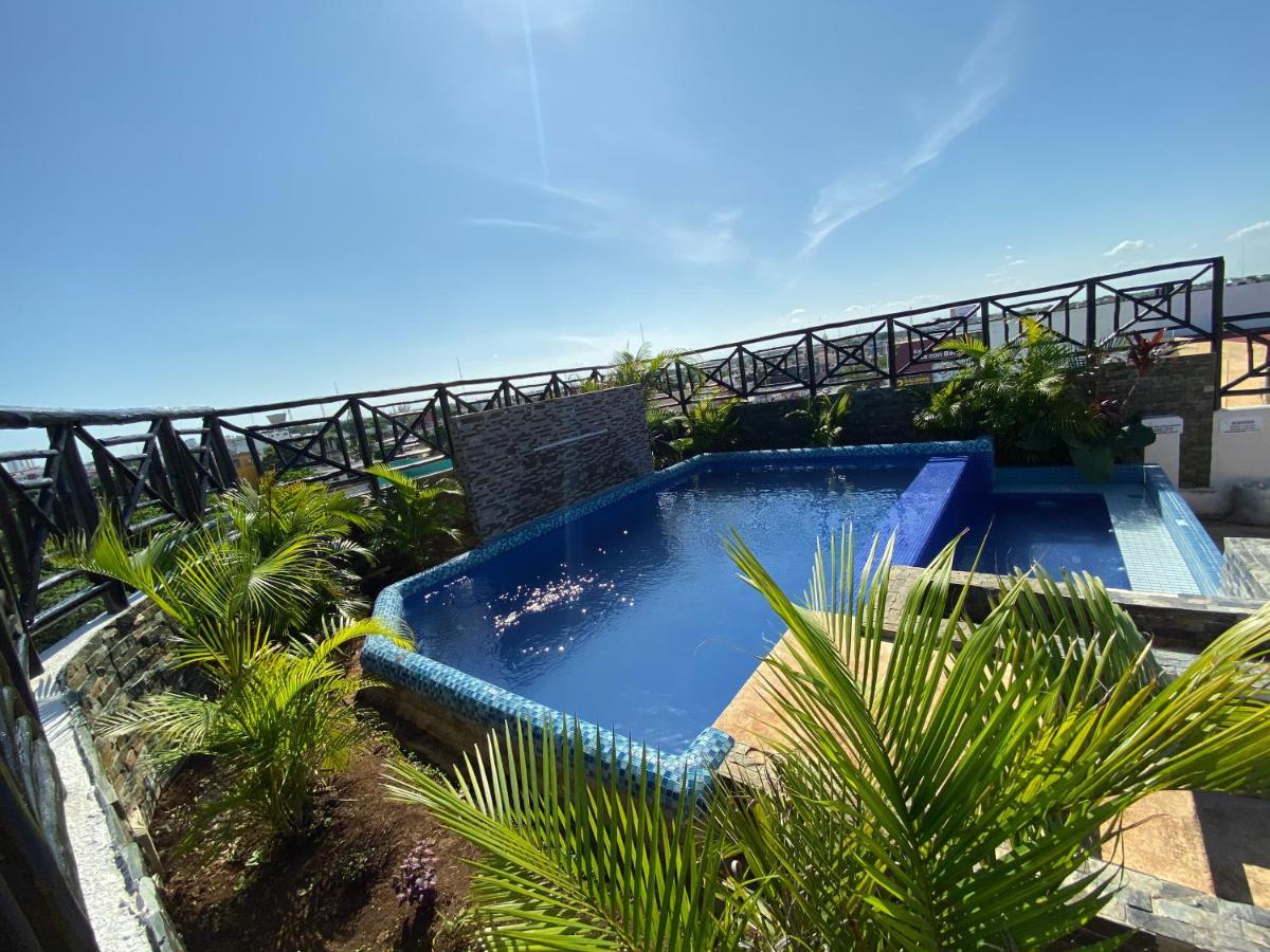 Suites La Roca By R&T Cancún Extérieur photo