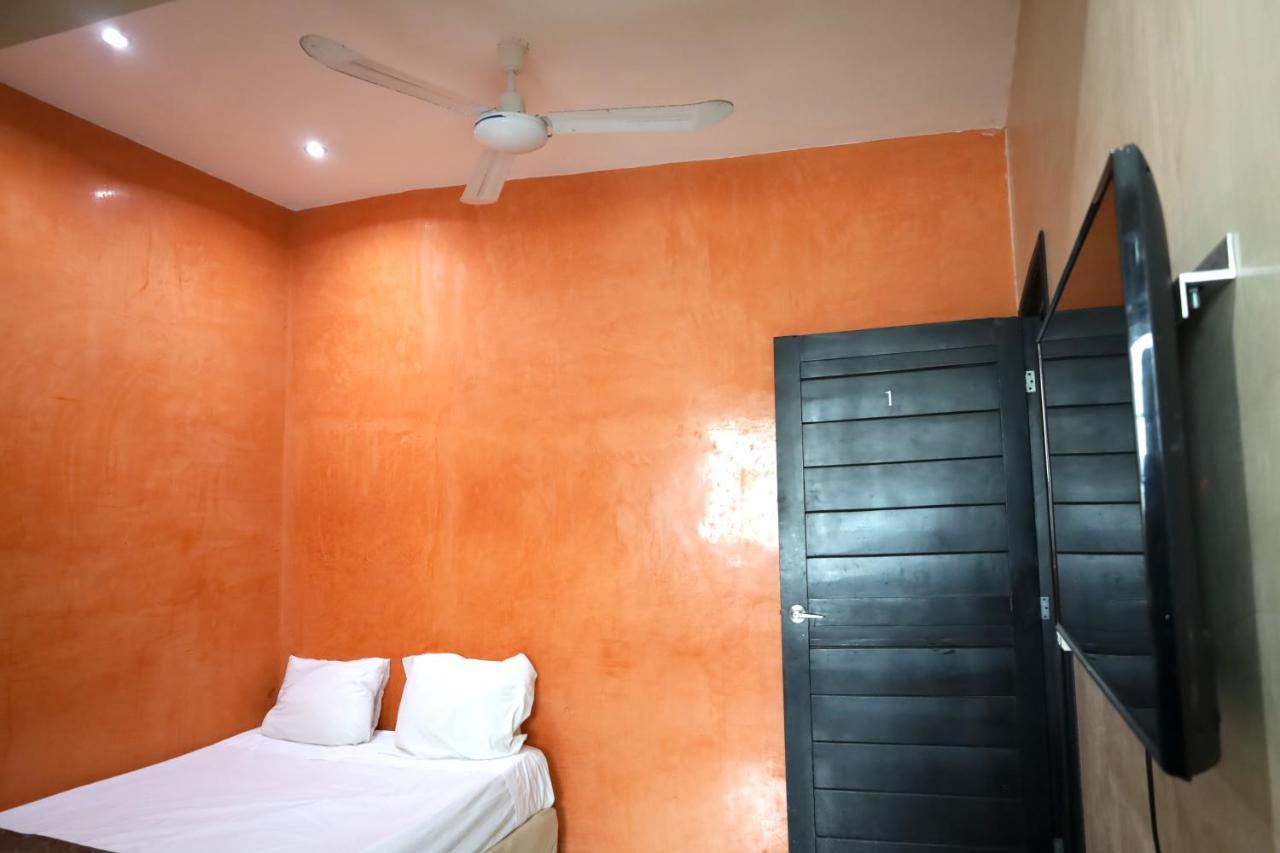 Suites La Roca By R&T Cancún Extérieur photo